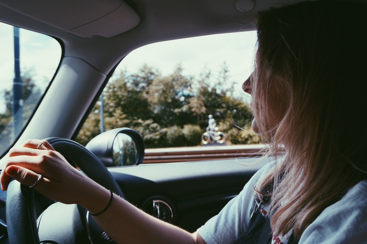 girl driving