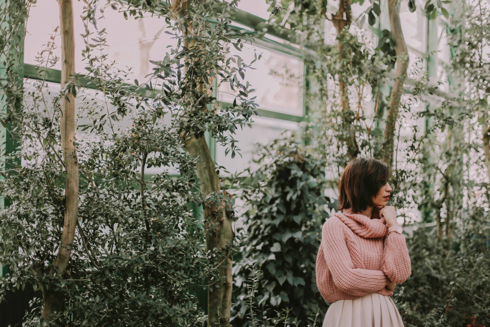 10 Pieces Of Baggage You Need To Put Down And Leave Behind In 2017