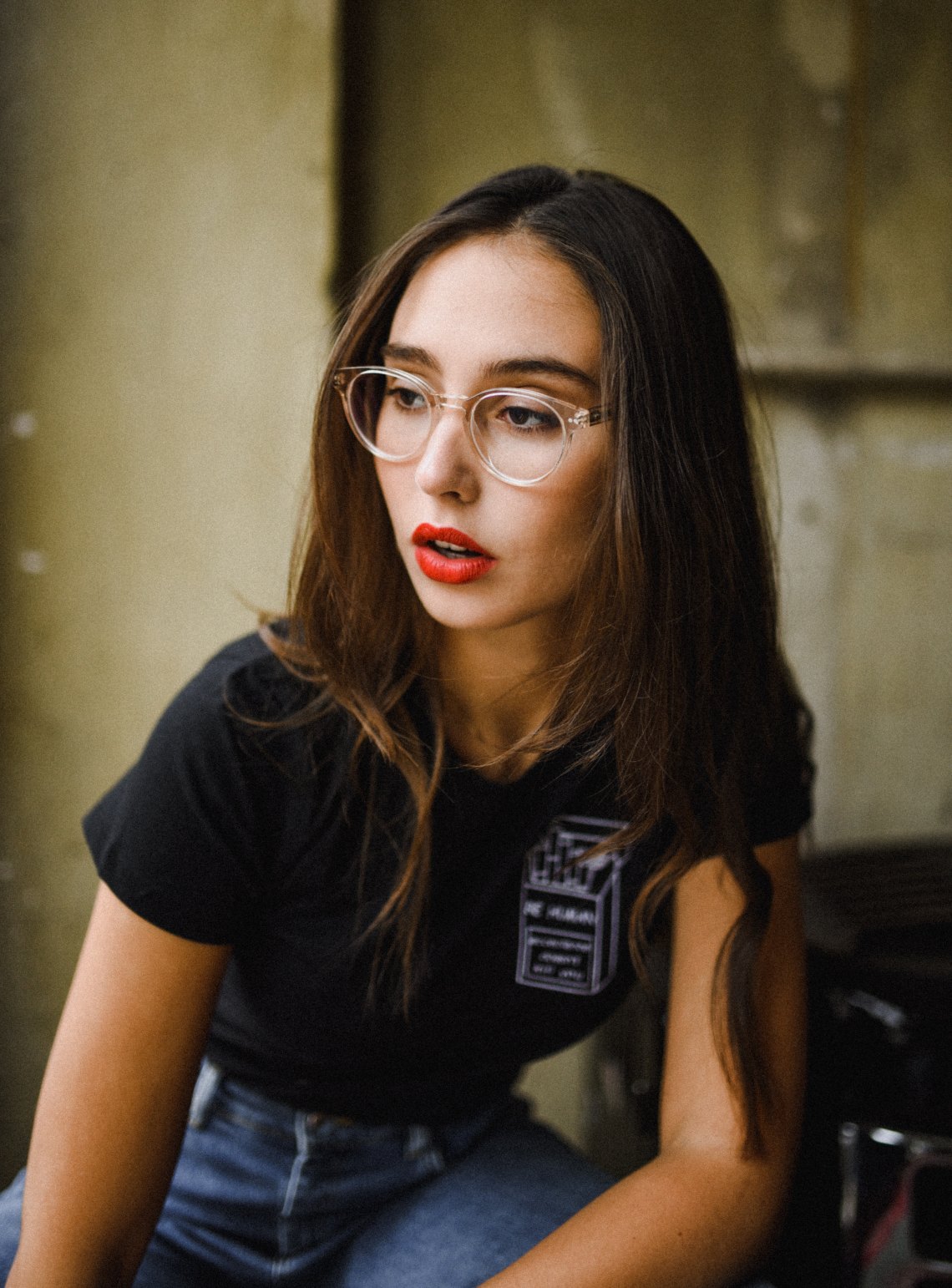 girl in red lipstick and glasses