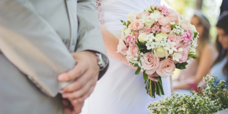 10 Things Every Working Mom Needs to Know About Planning A Wedding