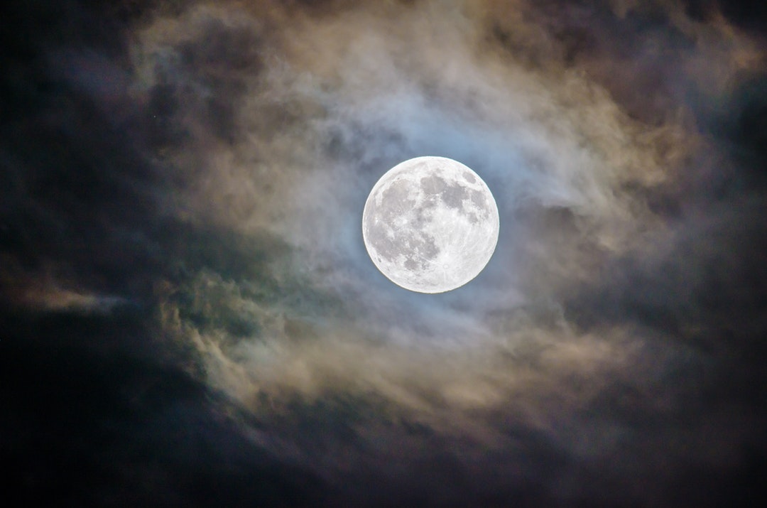 Here’s How To Make The Most Out Of The Pisces Full Moon On August 26th