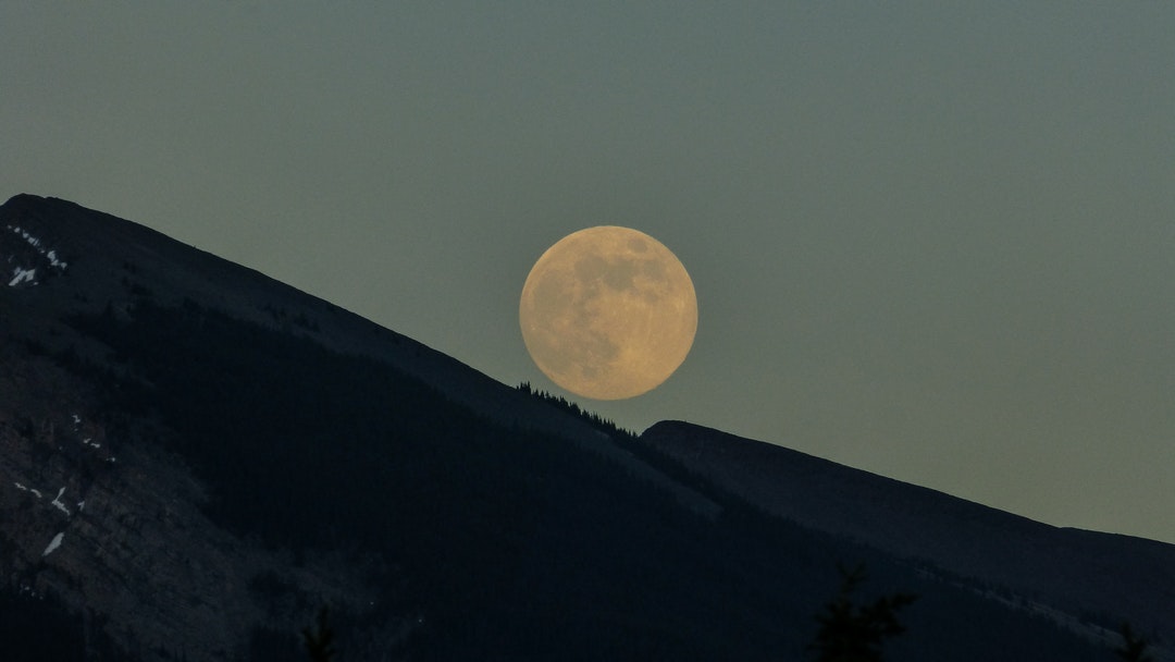 September 2018 Full Moon In Aries: It’s Time For Change