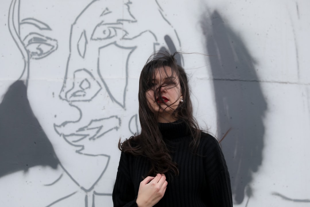 8 Dark Truths About Growing Up With A Toxic Family