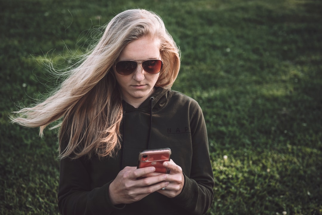 7 Signs You’re Being Breadcrumbed