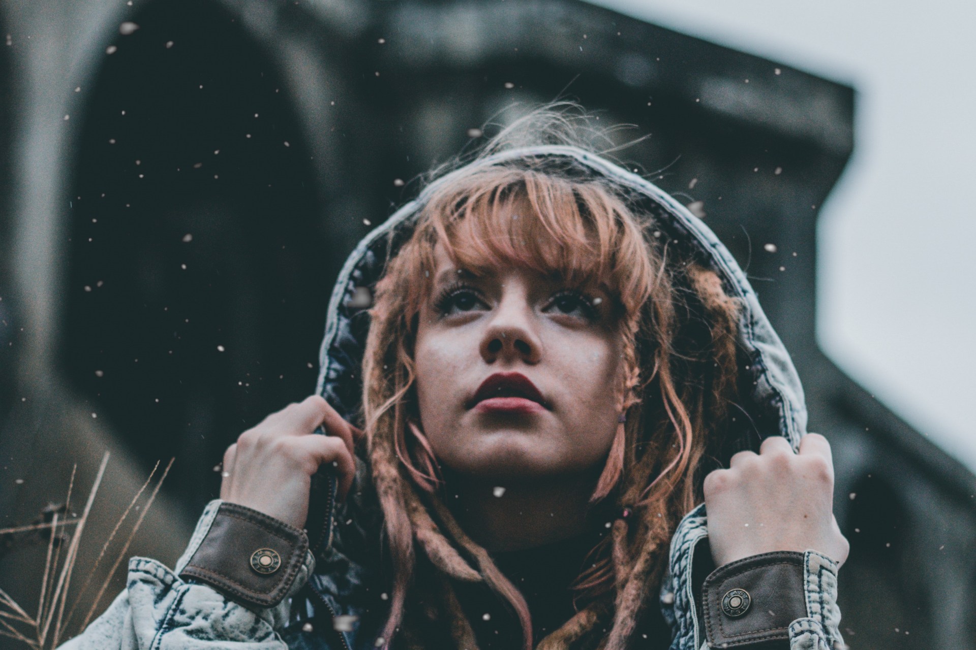 The (Intangible) Gift She Really Wants For Christmas This Year, Based On Her Zodiac Sign