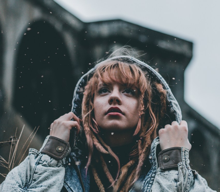 The (Intangible) Gift She Really Wants For Christmas This Year, Based On Her Zodiac Sign