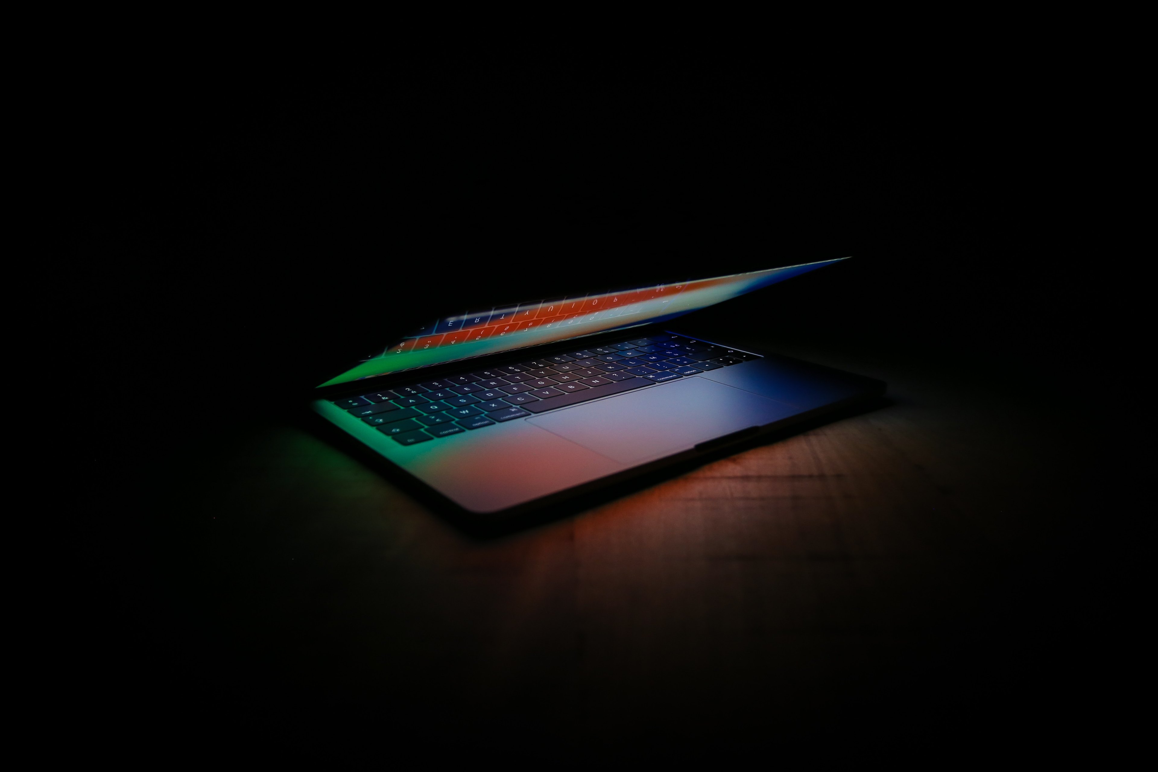 A computer using Reddit