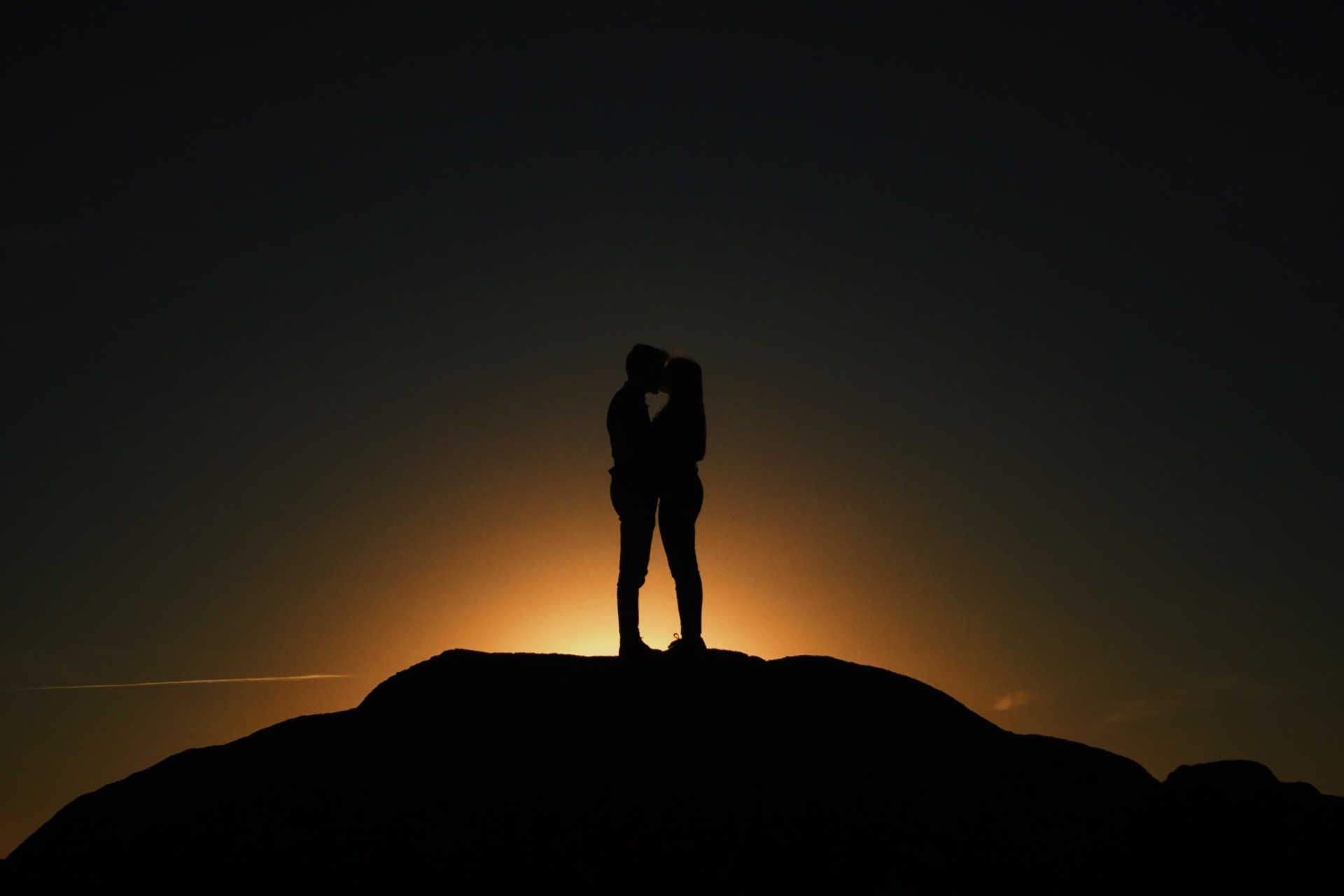 Here’s How To REALLY Find Out If You’re Compatible, Based On Your Astrology Birth Chart