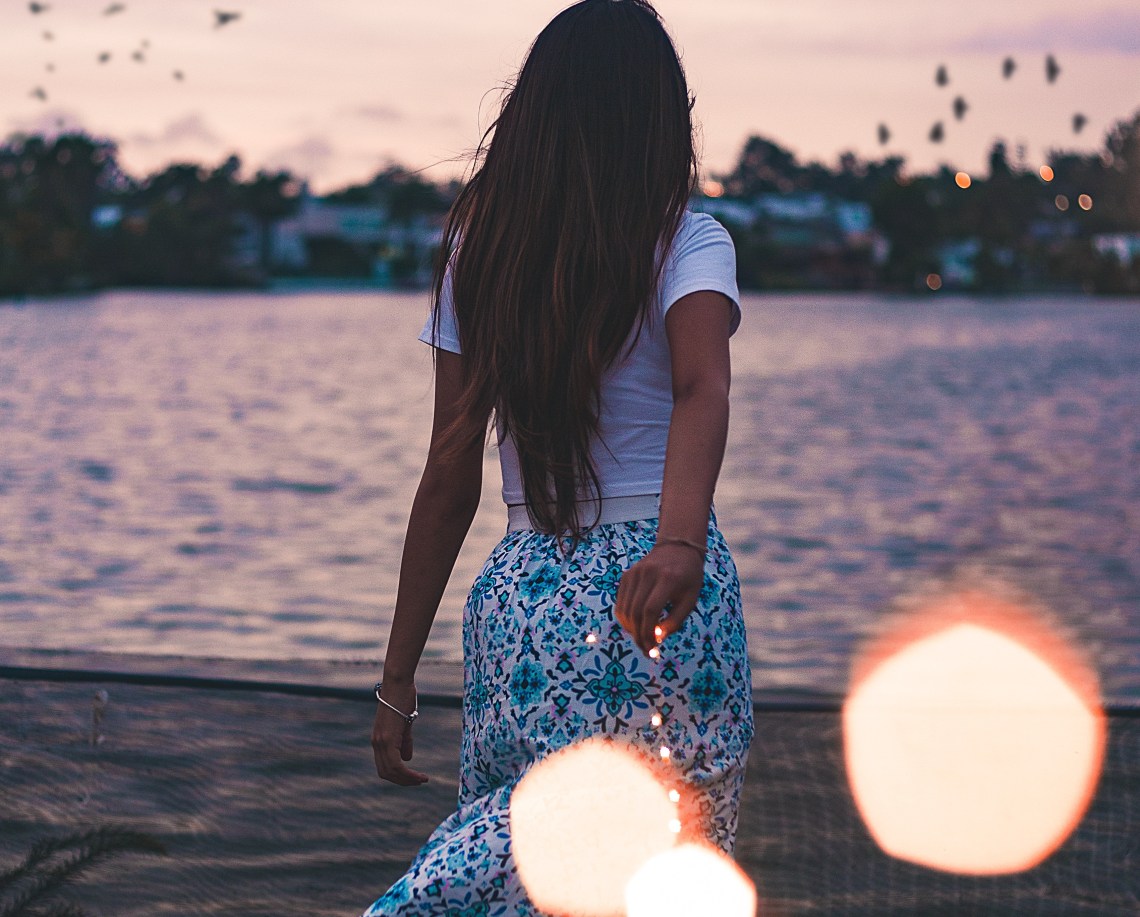 woman with lights, walking away from her, walking away from a woman who's ready to love you, love, relationships