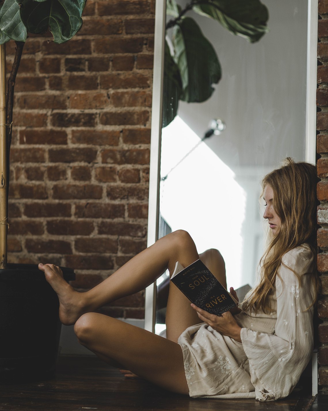 girl reading poetry book