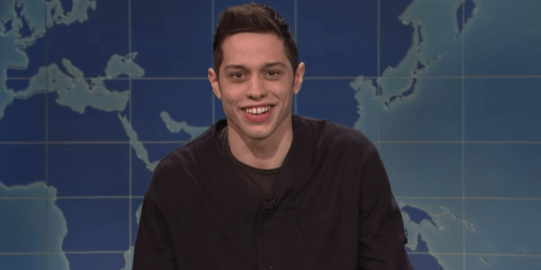 7 Signs You Need To Move On And Accept That Pete Davidson Isn’t Leaving His Girlfriend For You