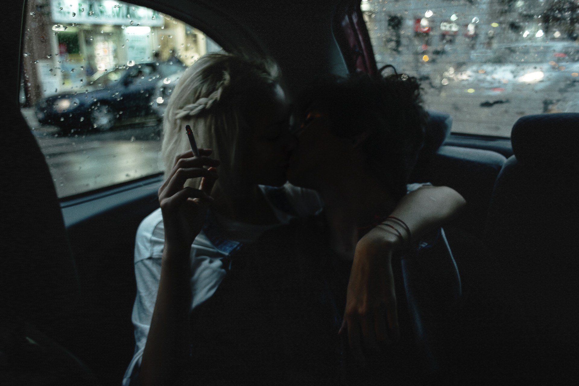 26 Little Lessons I Learned About Love From Relationships Without A Label