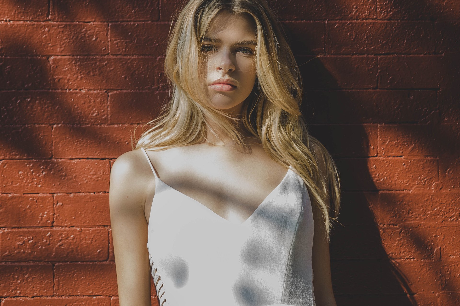 Children Of Overprotective Parents Do These 11 Things In Adulthood