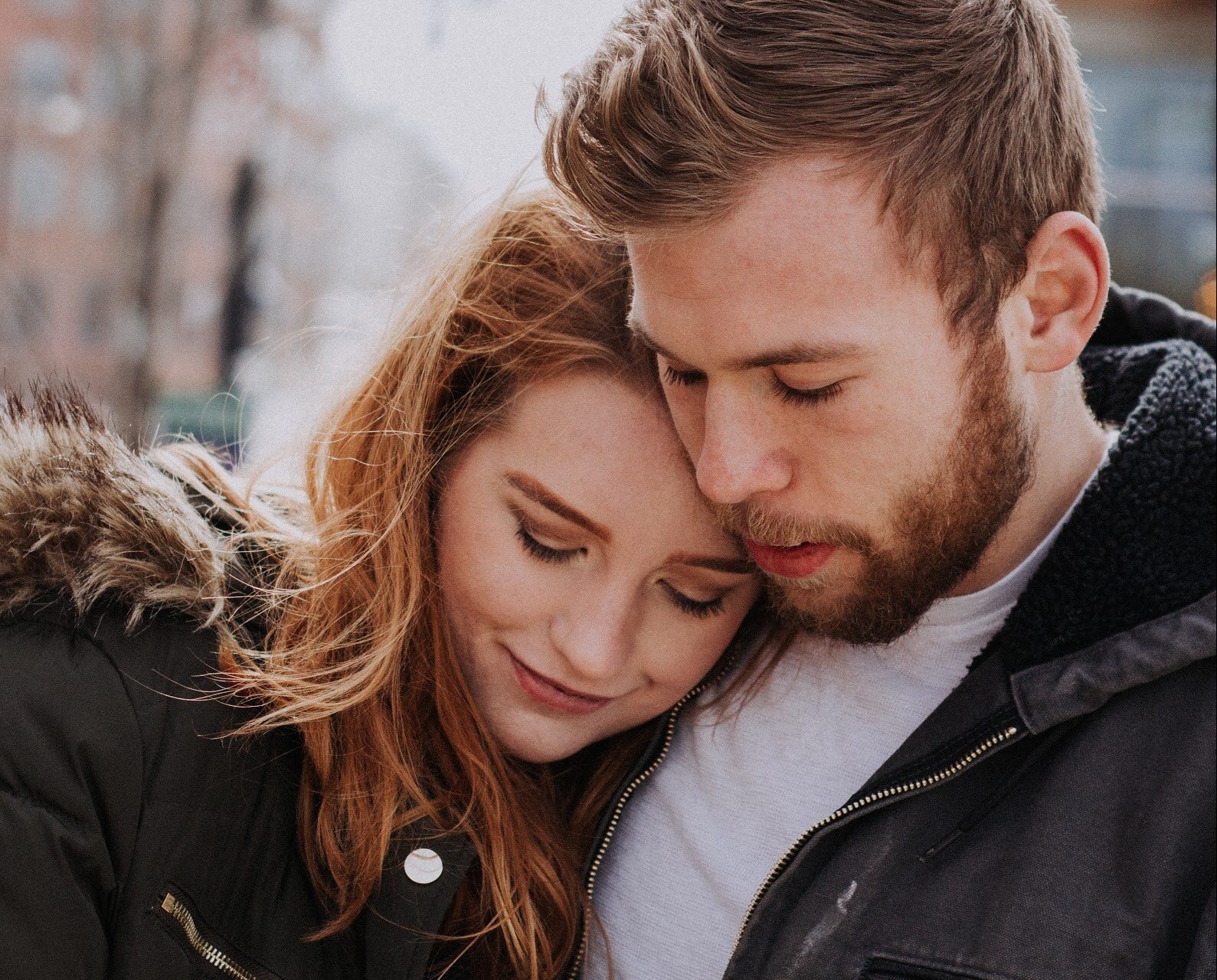 25 Men On The Stupidly Simple Things That Make Them Love Their Person Even More