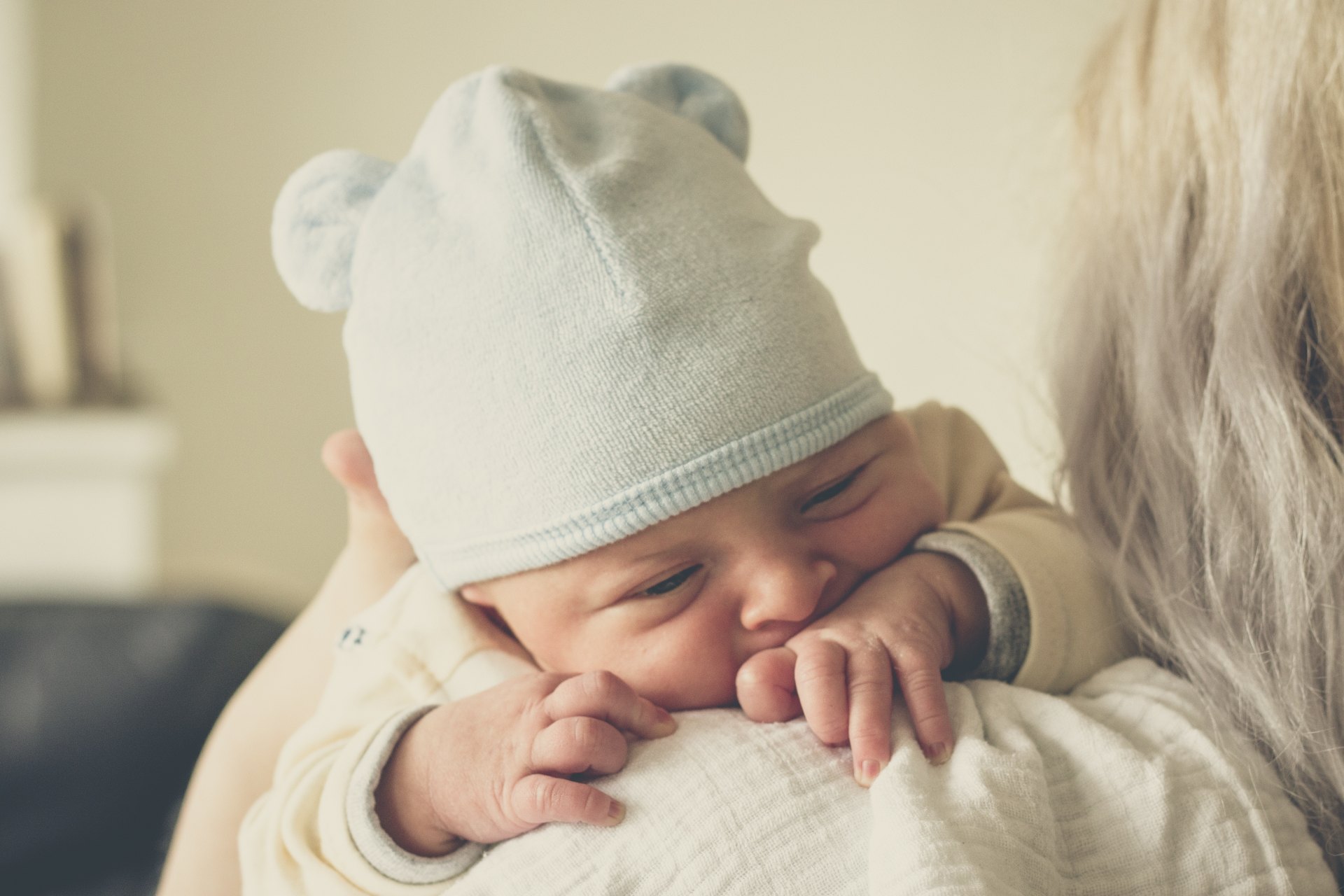 190 Unisex Baby Names (And What They Mean)