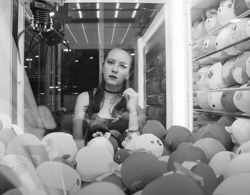 There’s Something Messed Up With The Claw Machine At Parkland Lanes