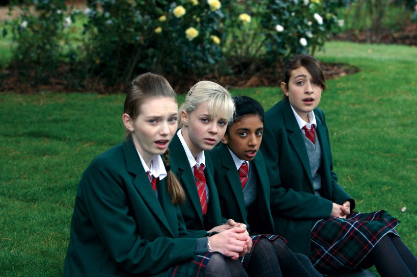 4 Things I Learned While Rewatching Angus, Thongs And Perfect Snogging On Netflix