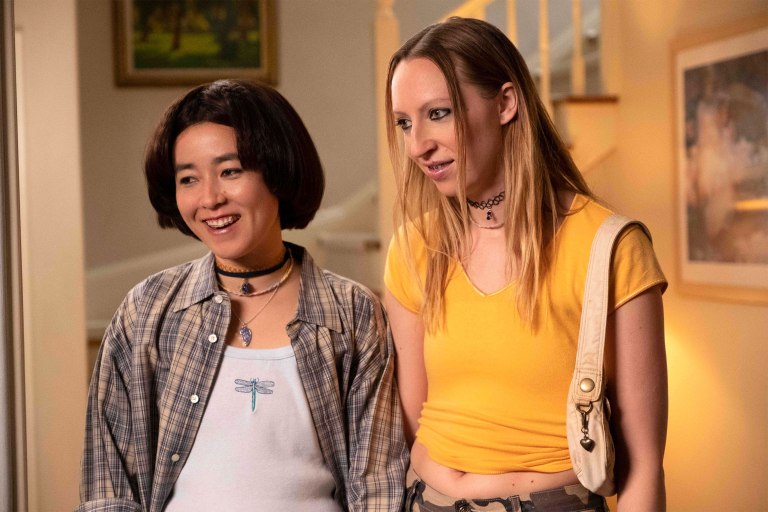 Here's Why You Need To Watch 'PEN15' On Hulu