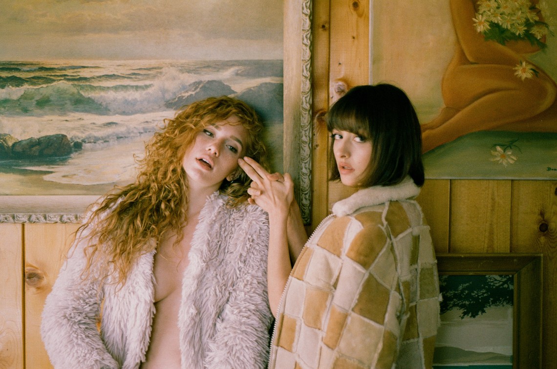 When Your Best Friend Dates Someone Toxic, You Suffer Too