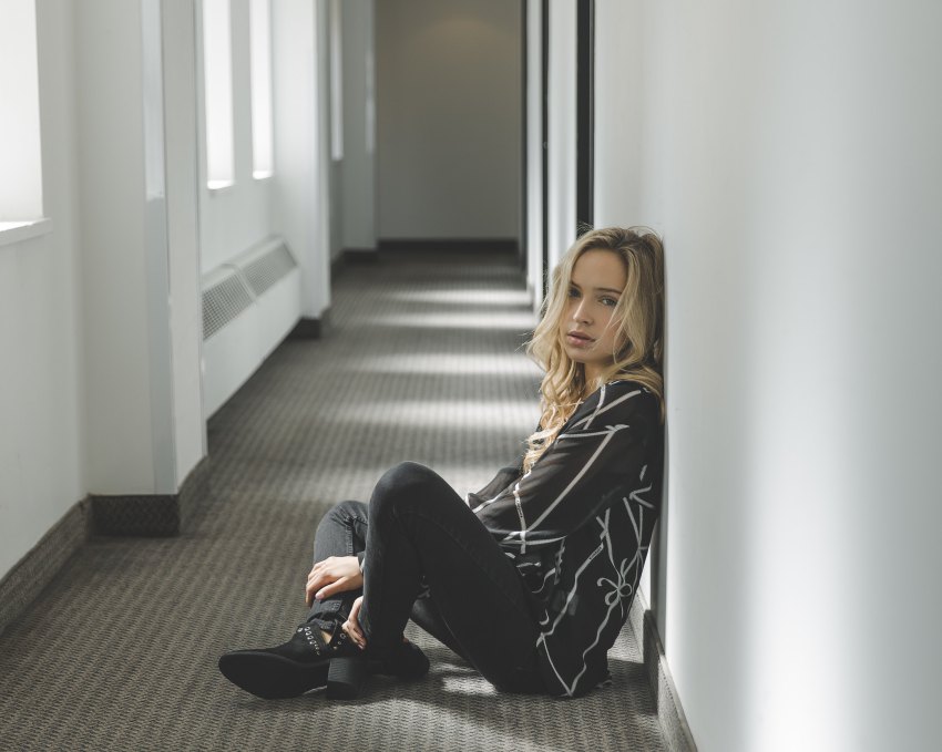 Seeing You With Her Doesn’t Make Me Jealous Anymore