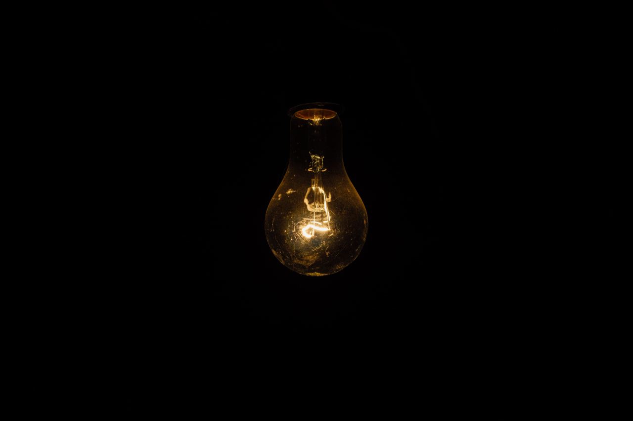 40 'Change A Lightbulb' Jokes That Are Absolutely Hilarious