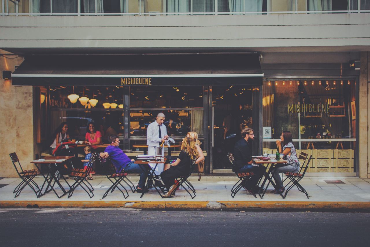 30 Fierce Comebacks Waiters Can Give To Their Rudest Customers
