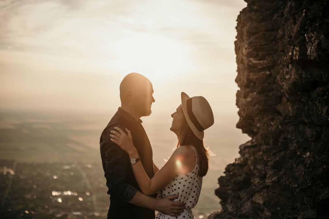 When You're In A Toxic Jekyll-And-Hyde Relationship 