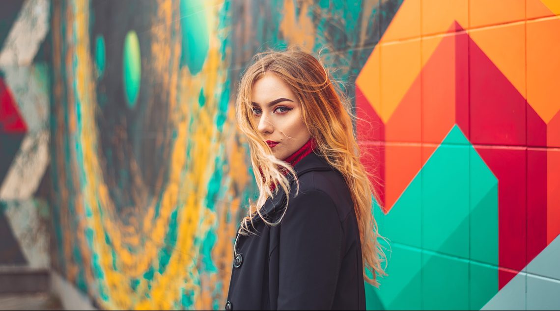 Don't Settle For Someone Who Picks And Chooses When To Pay Attention To You