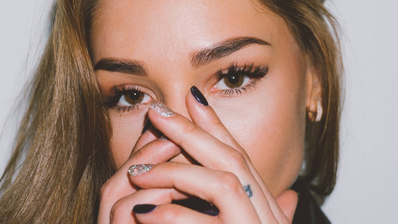 A Regular Girl's Guide To Every Kind Of False Lashes