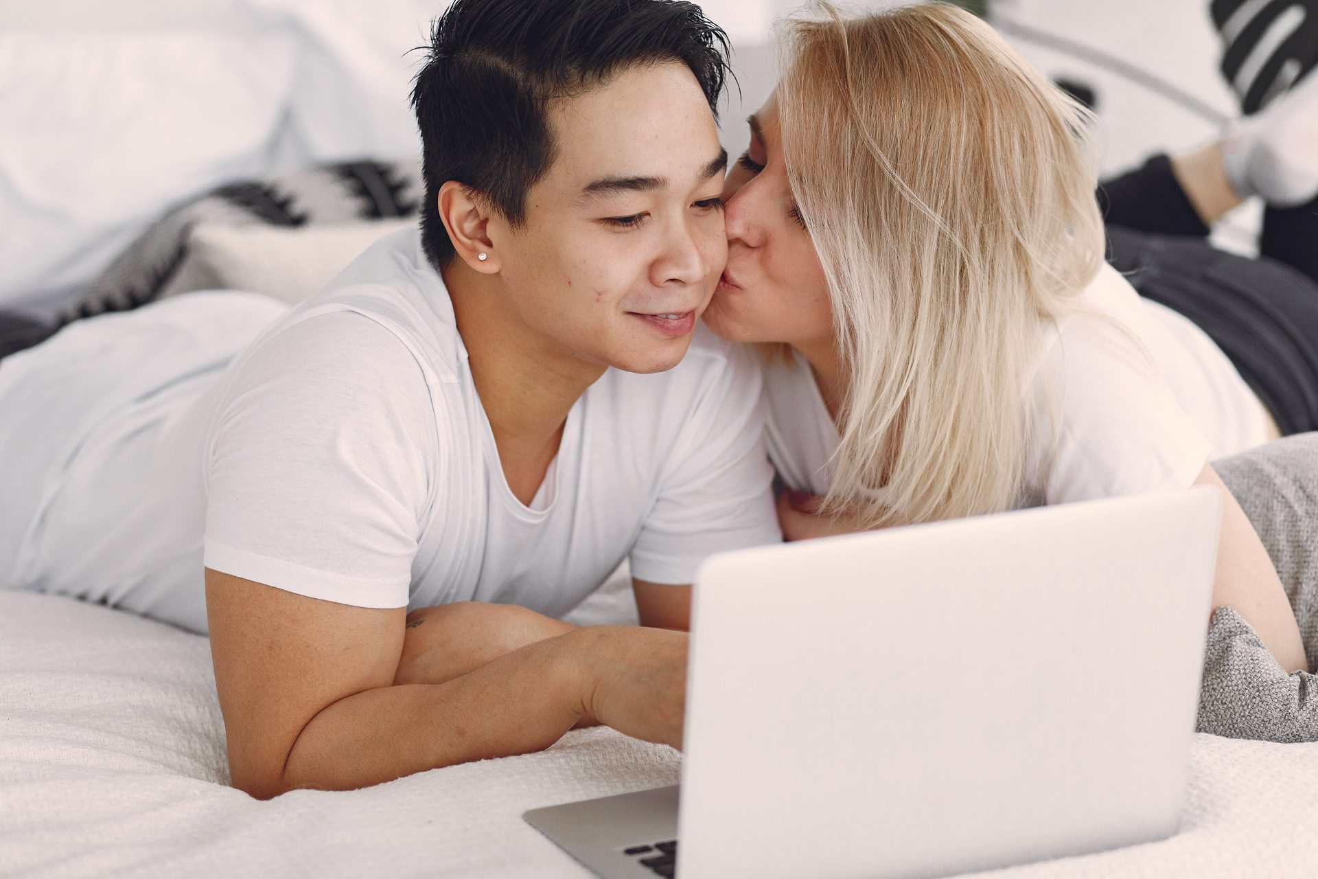 Stop Online Dating And Start Dating Online