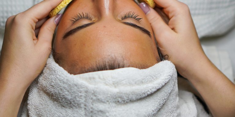 Could Cosmetic Acupuncture Be The New All-Natural Botox?