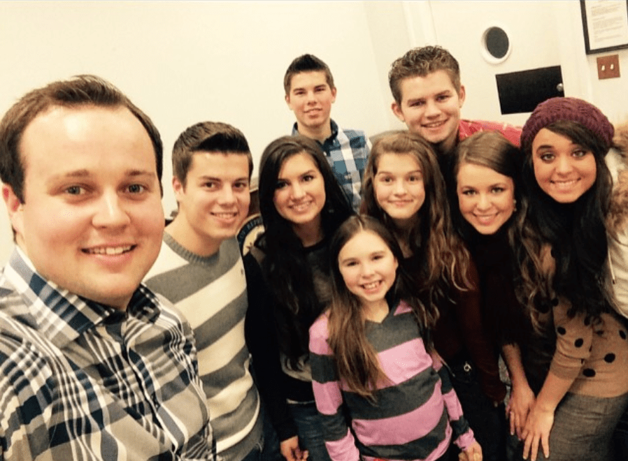 11 Creepy (But Believable) Fan Theories About The Duggar Family