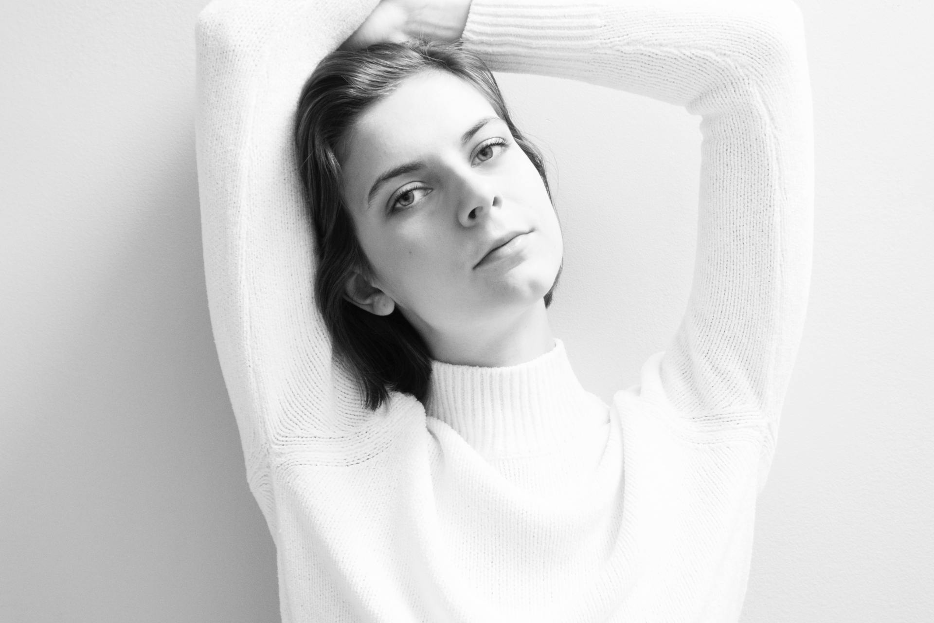 8 Things People Don’t Realize You’re Doing Because You’re Still Recovering From Loss