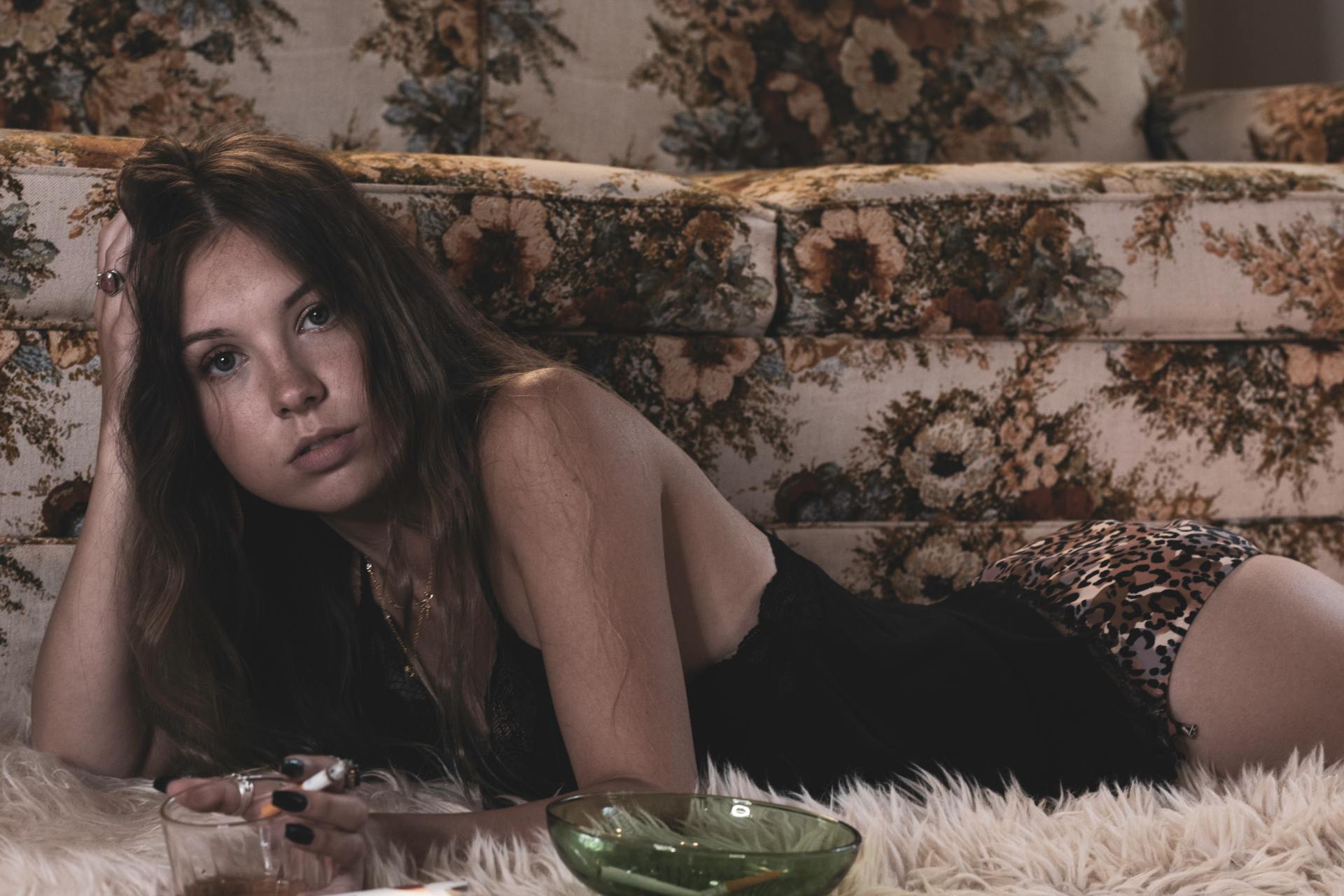 It’s Time To Get Over The Idea That Being Unavailable Makes You More Wanted