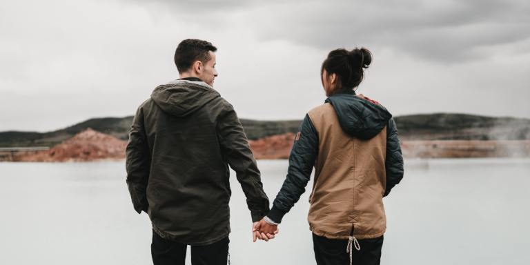 7 Signs You’re Not Fully Invested In The Relationship 