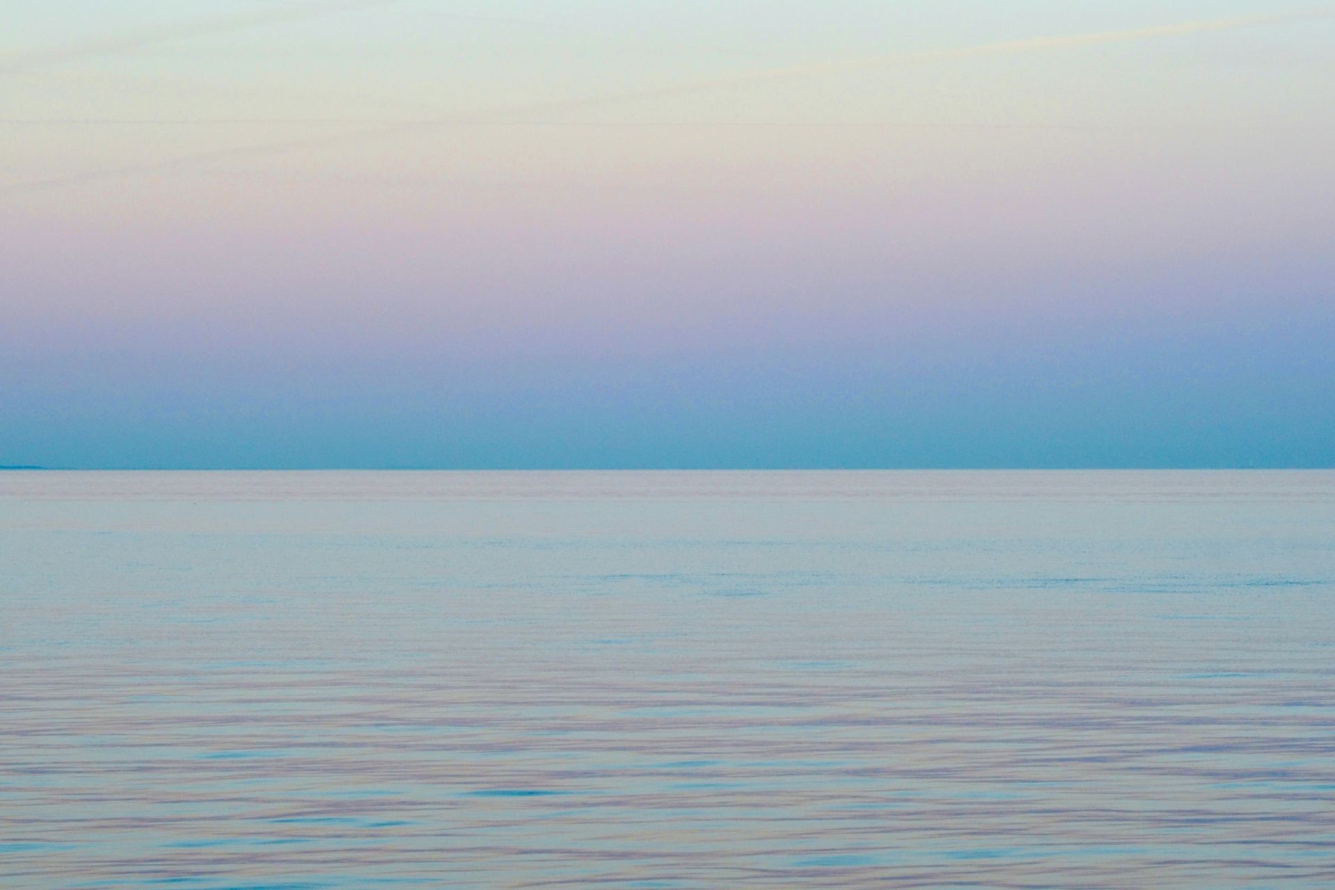 wide angle photo of body of water