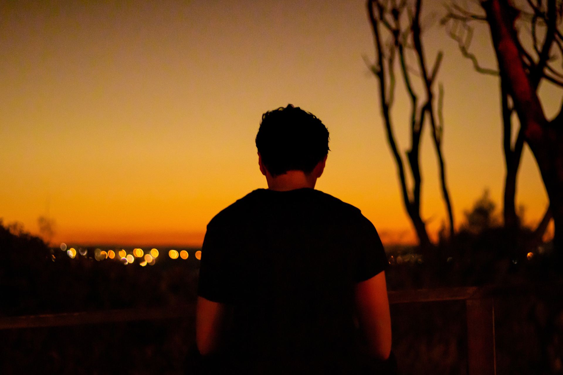 If They Exhibit Any Of These 8 Behaviors, It’s Probably Better To Walk Away