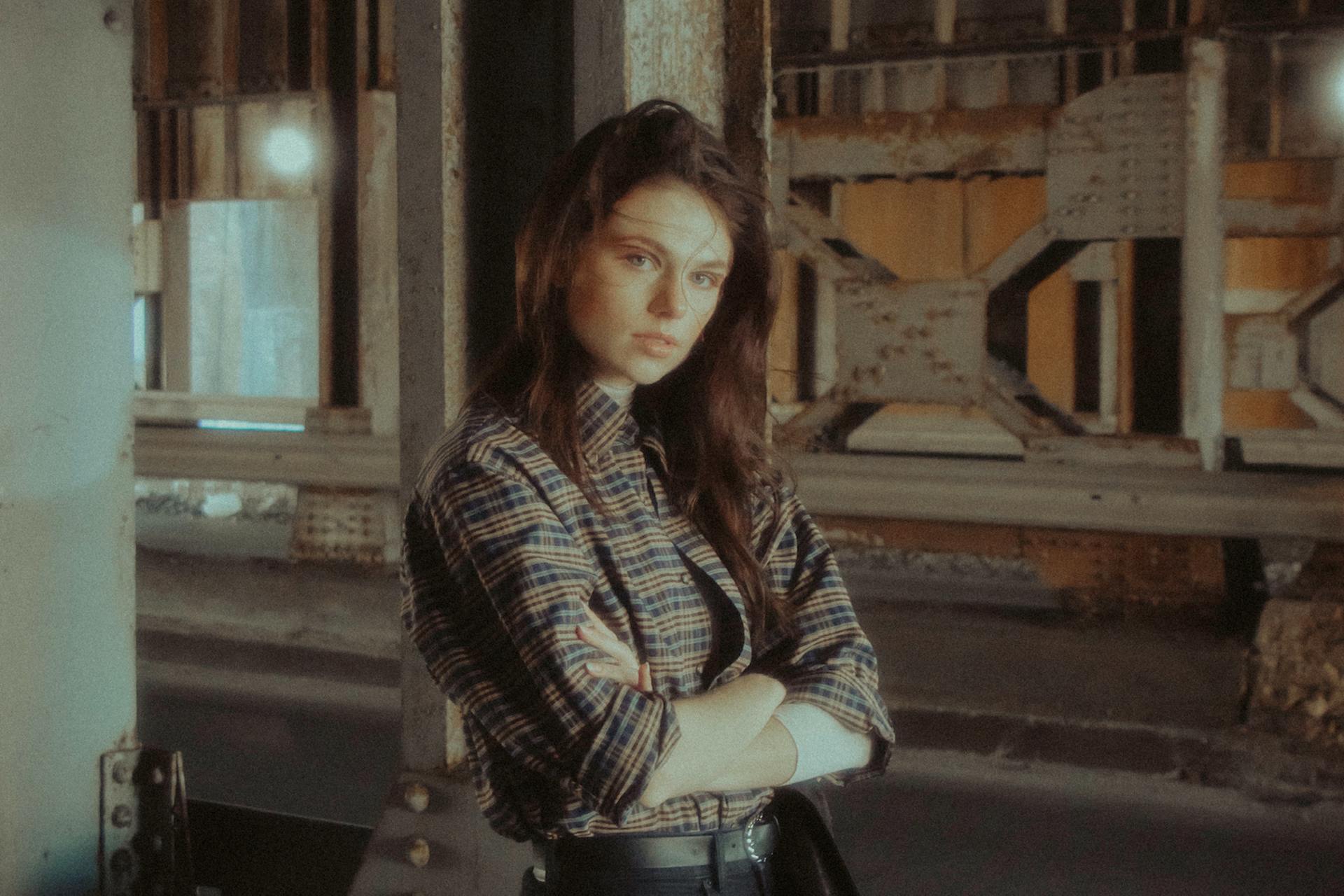 Why You Have A Hard Time Making Friends, Based On Your Zodiac Sign