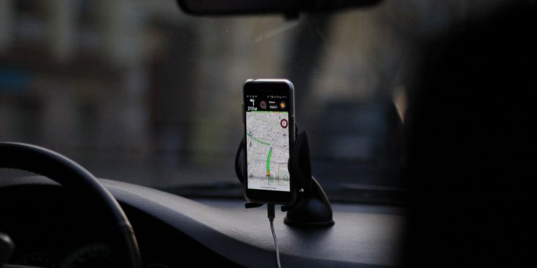 Siri And Me: A Former Lyft Driver’s Love-Hate Relationship With Her GPS