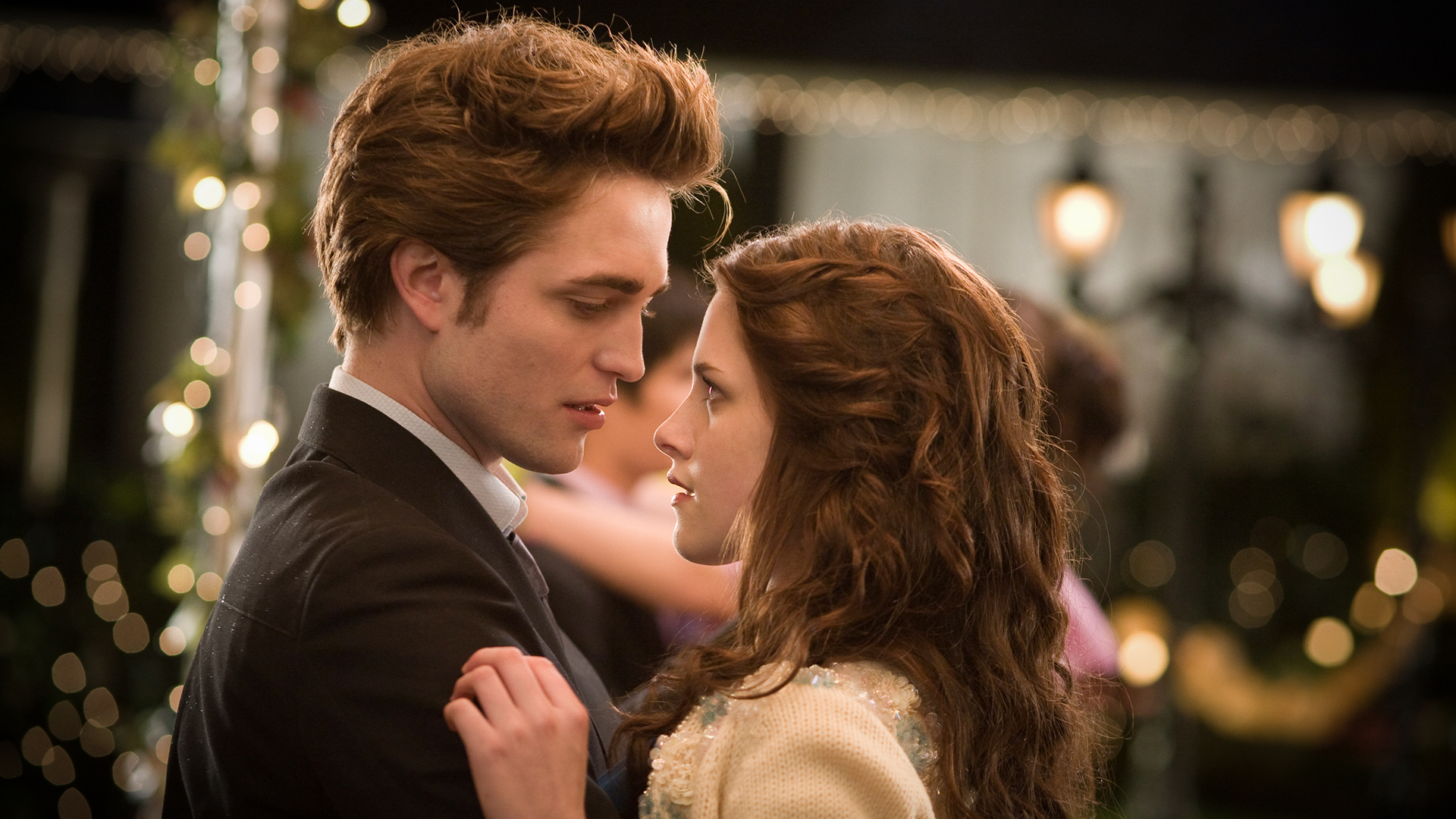 7 ‘Twilight’ Characters Who Were Secretly Annoying (But We Pretended Not To Notice)