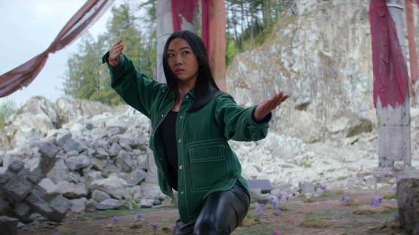 Nicky prepares to fight in Kung Fu.