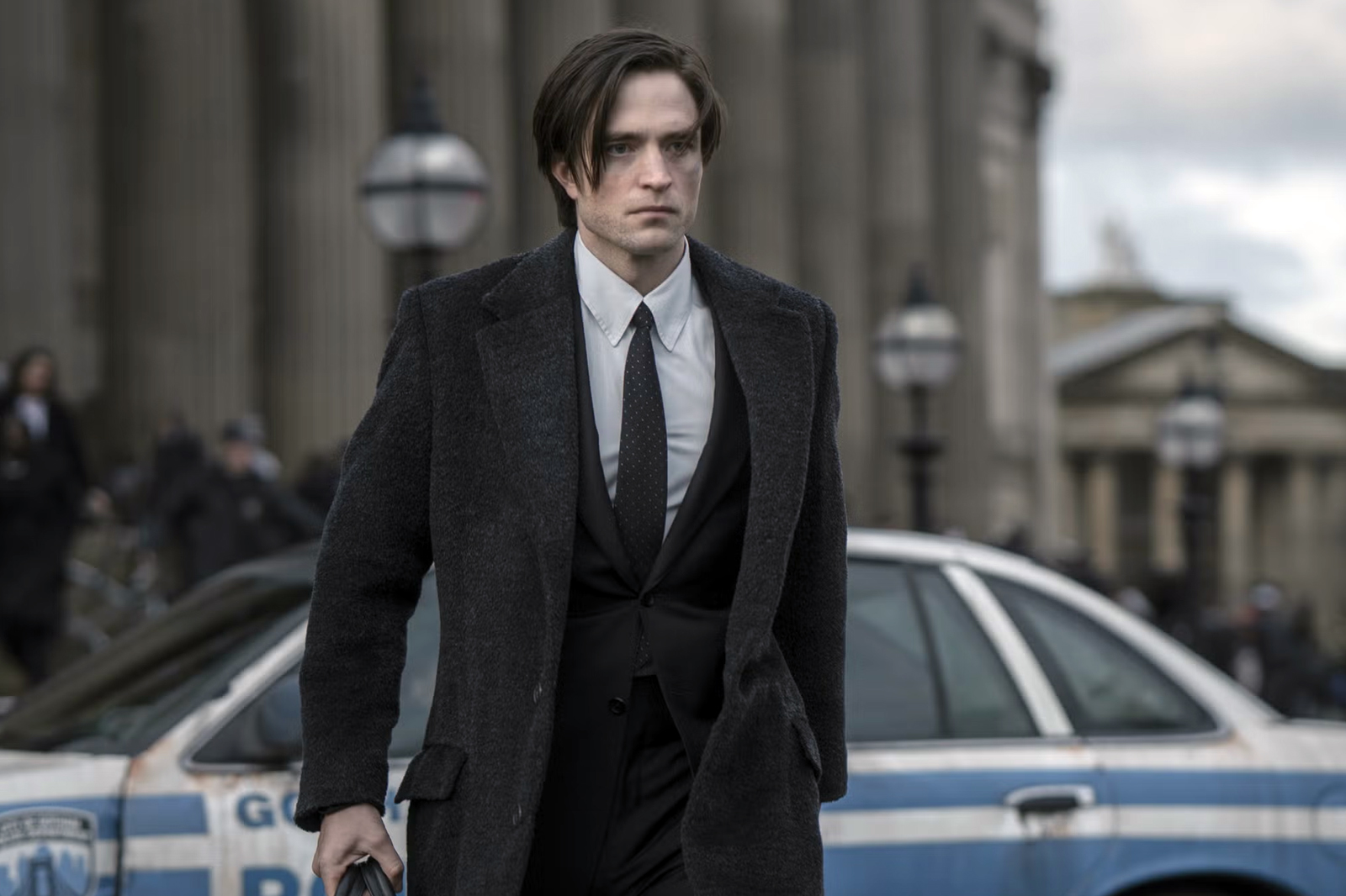 Pattinson’s Batman Sequel Is A Hurdle For Warner Bros. DCU Reboot