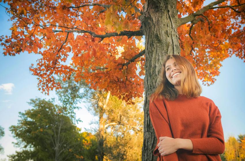 3 Birth Months Experiencing Good Fortune This Fall (+ Tarot Advice To Embrace It Fully)