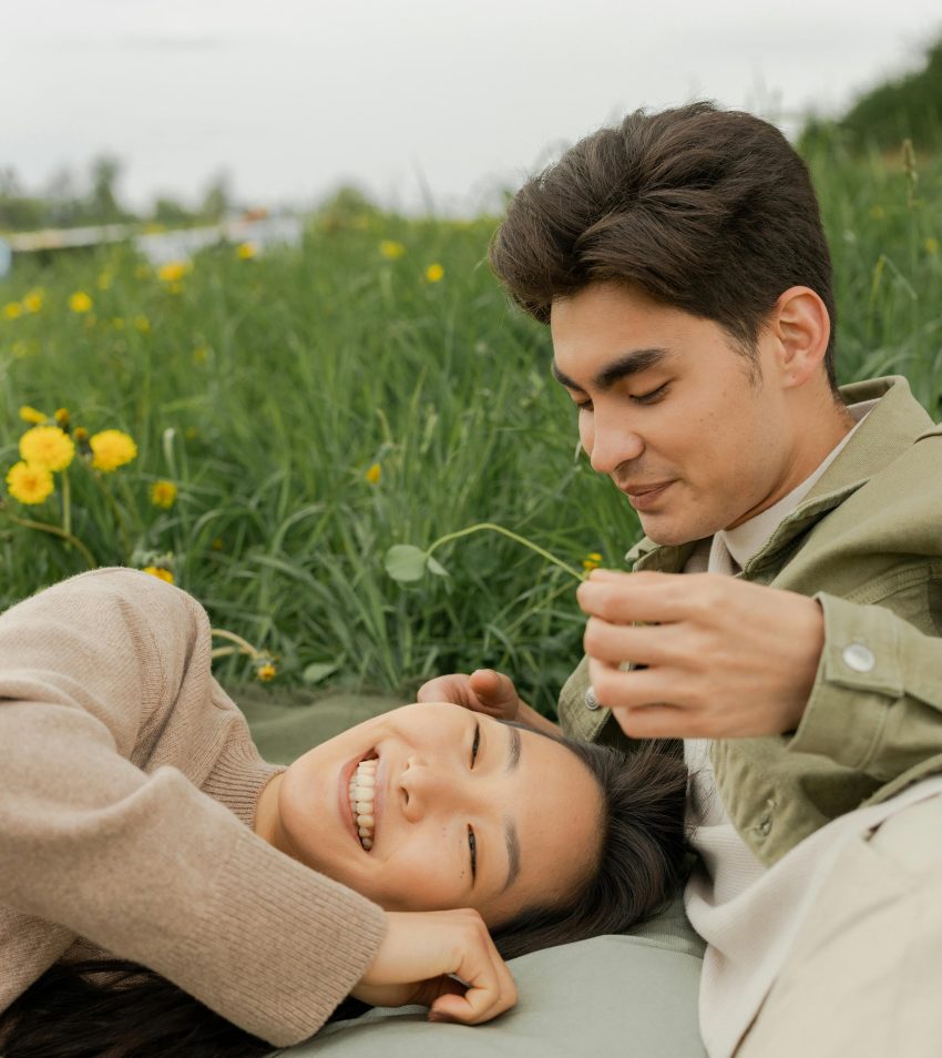 How To Open Up Your Heart To Love Again (Zodiac + Tarot Reading)