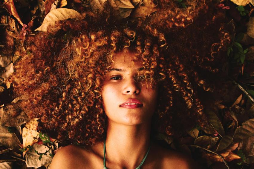4 Zodiac Signs With Peak Manifesting Powers During Autumn