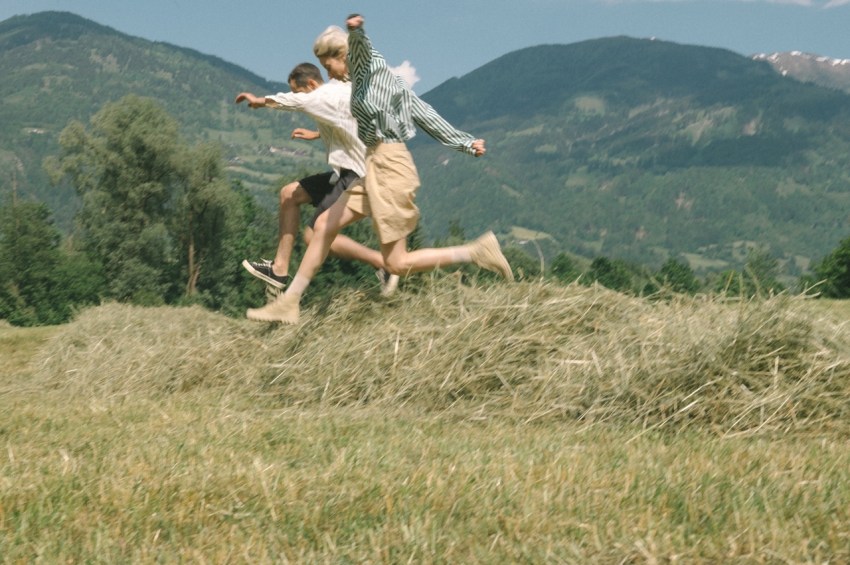 17 Men Reveal The Little Things Their Girlfriend Does That Make Them Feel Loved (That Many Women Overlook)