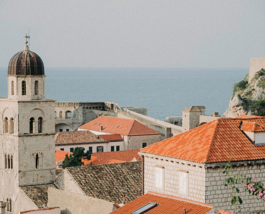 4 Zodiac Signs Who May Never Leave Their Hometown