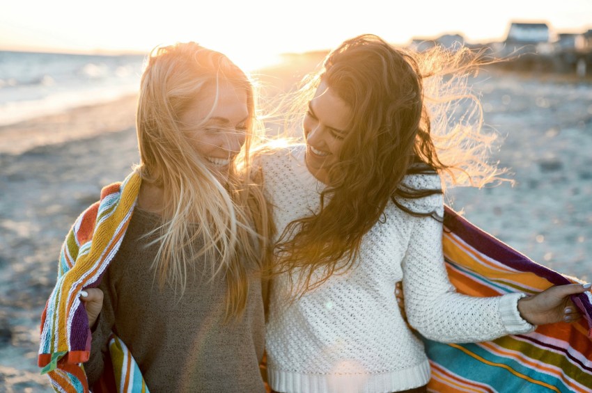 6 Concrete Signs You’ve Met A Soulmate Friend
