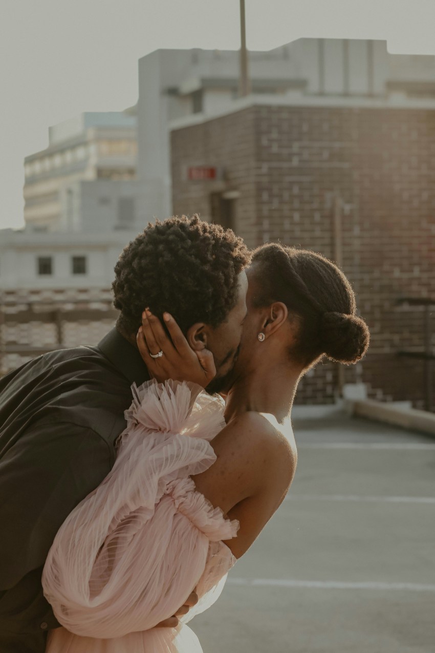 8 Small Habits To Strengthen Your Love (+ Make It Last A Lifetime)