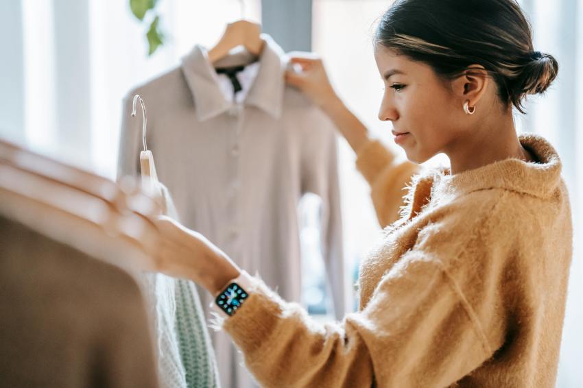 3 Zodiacs That Are Chronic Online Shoppers